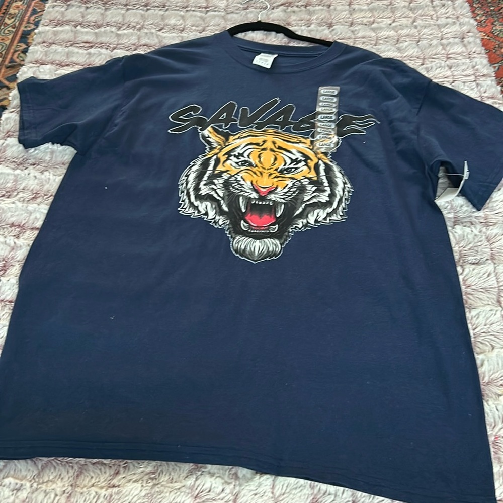 Savage Men t shirt size large
